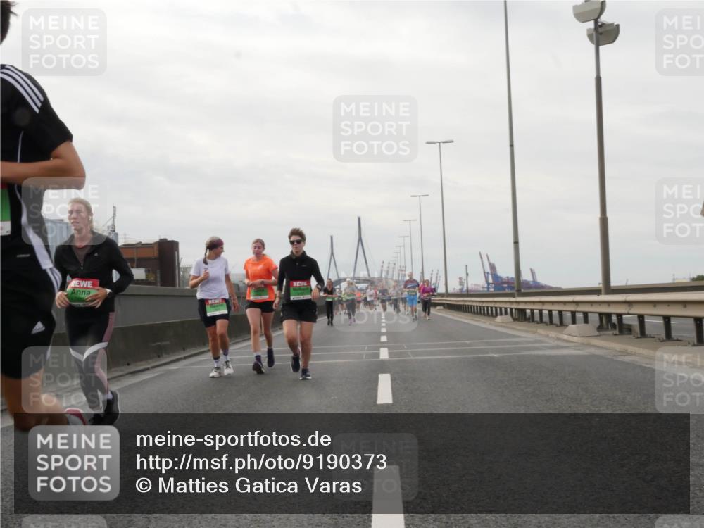 03.10.2025 - Köhlbrandbrückenlauf Matties Gatica Varas http://msf.ph/oto/9190373 03.10.2025 16:01:57 Position 3  meine-sportfotos.de