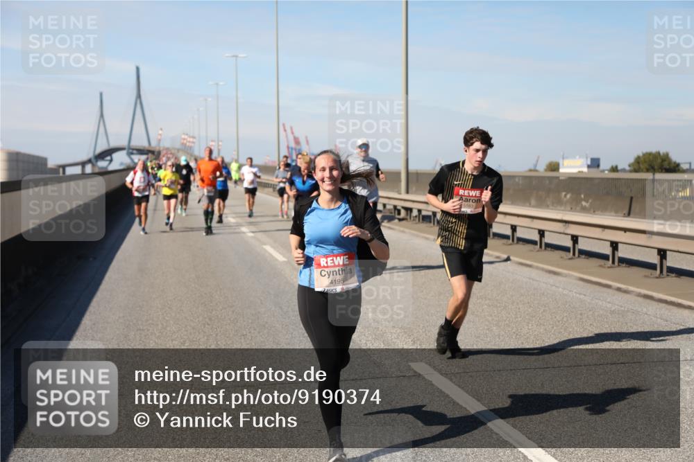 03.10.2025 - Köhlbrandbrückenlauf Yannick Fuchs http://msf.ph/oto/9190374 03.10.2025 11:50:30 Position 3 4195, 5563 meine-sportfotos.de