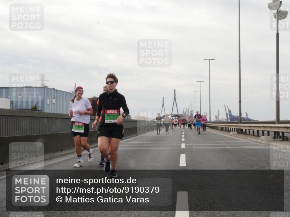 03.10.2025 - Köhlbrandbrückenlauf Matties Gatica Varas http://msf.ph/oto/9190379 03.10.2025 16:01:59 Position 3 8193 meine-sportfotos.de