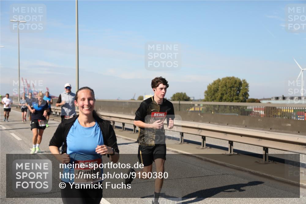 03.10.2025 - Köhlbrandbrückenlauf Yannick Fuchs http://msf.ph/oto/9190380 03.10.2025 11:50:30 Position 3 4195 meine-sportfotos.de
