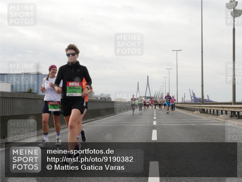 03.10.2025 - Köhlbrandbrückenlauf Matties Gatica Varas http://msf.ph/oto/9190382 03.10.2025 16:01:59 Position 3 8193 meine-sportfotos.de
