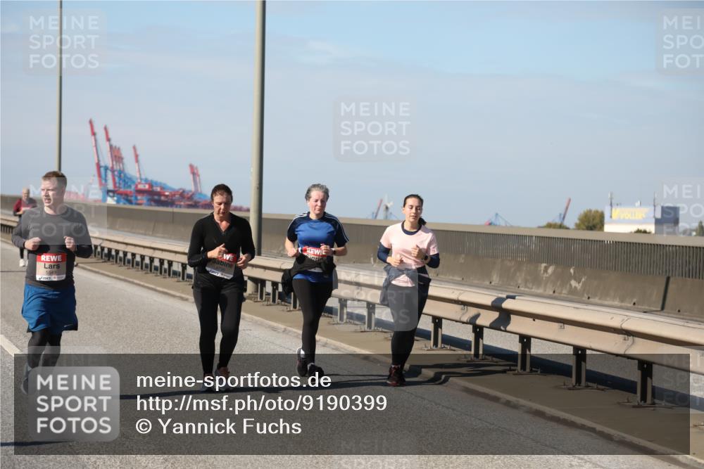 03.10.2025 - Köhlbrandbrückenlauf Yannick Fuchs http://msf.ph/oto/9190399 03.10.2025 12:10:17 Position 3 5549 meine-sportfotos.de