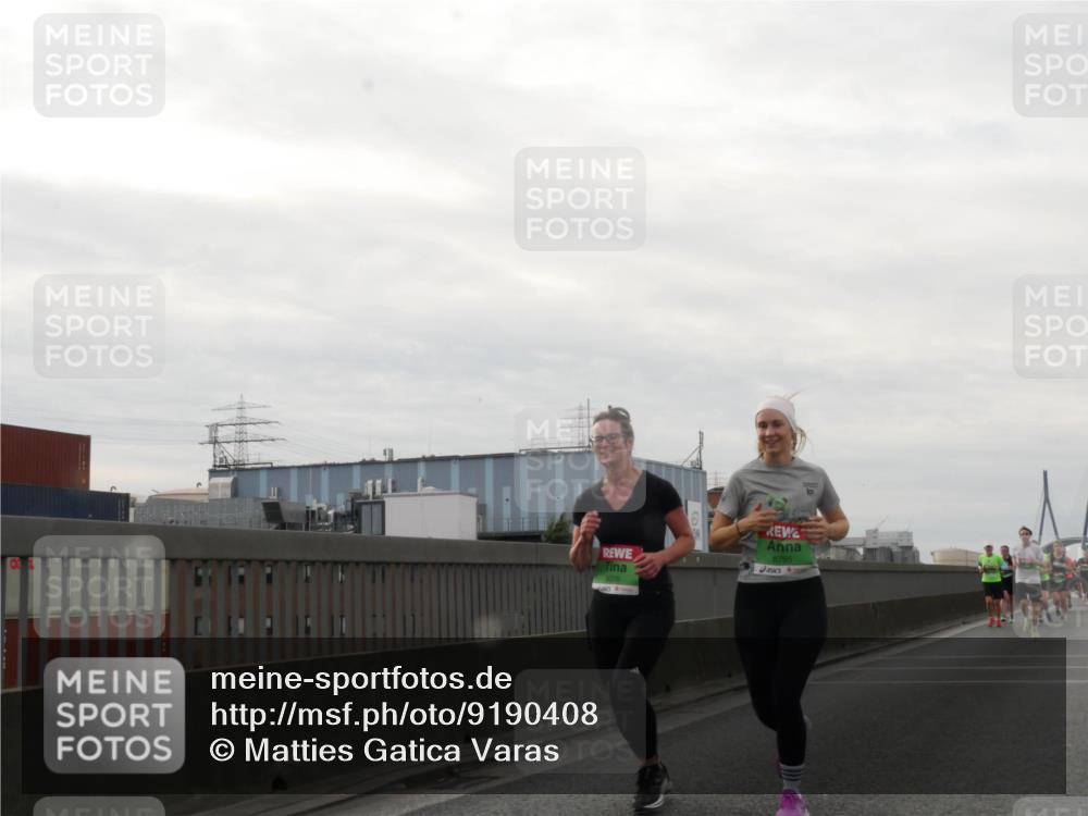03.10.2025 - Köhlbrandbrückenlauf Matties Gatica Varas http://msf.ph/oto/9190408 03.10.2025 16:02:08 Position 3 8795 meine-sportfotos.de