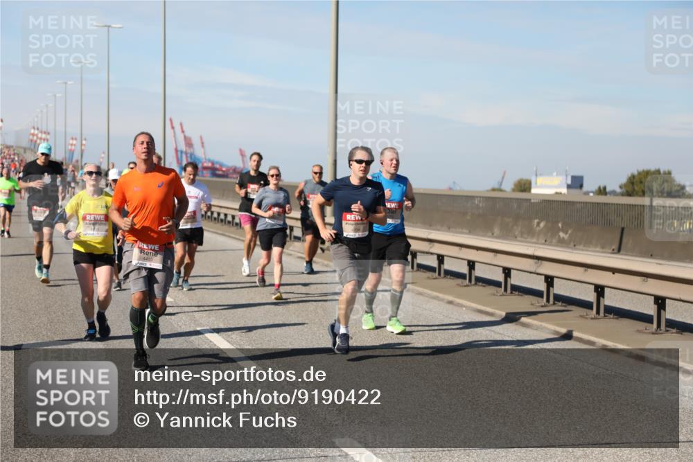 03.10.2025 - Köhlbrandbrückenlauf Yannick Fuchs http://msf.ph/oto/9190422 03.10.2025 11:50:34 Position 3 4403 meine-sportfotos.de