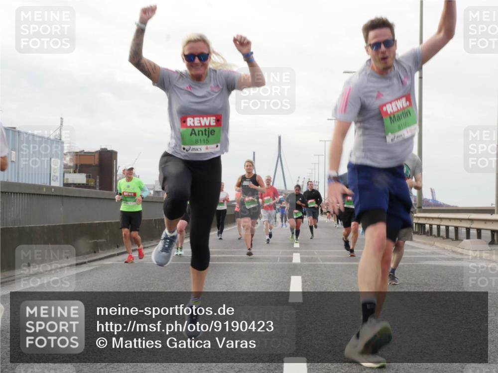 03.10.2025 - Köhlbrandbrückenlauf Matties Gatica Varas http://msf.ph/oto/9190423 03.10.2025 16:02:14 Position 3 8115 meine-sportfotos.de
