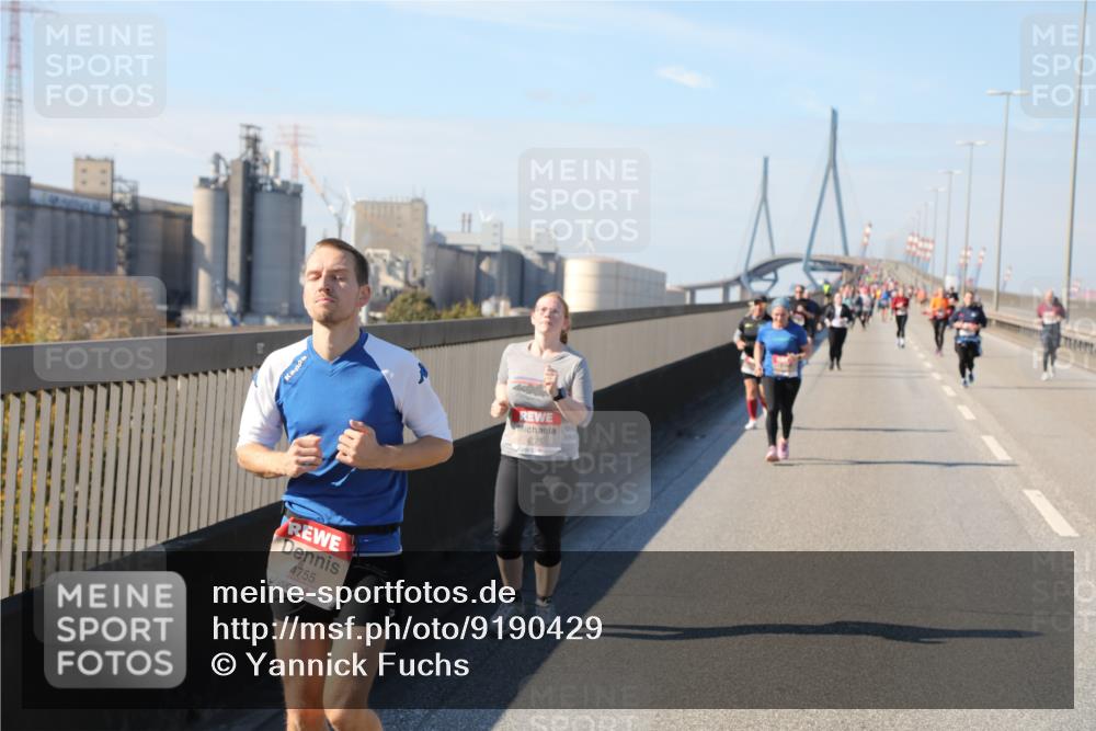 03.10.2025 - Köhlbrandbrückenlauf Yannick Fuchs http://msf.ph/oto/9190429 03.10.2025 12:10:20 Position 3 4755 meine-sportfotos.de