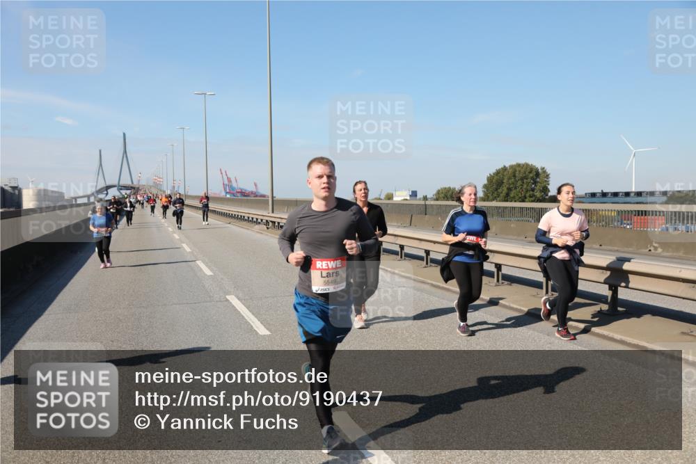 03.10.2025 - Köhlbrandbrückenlauf Yannick Fuchs http://msf.ph/oto/9190437 03.10.2025 12:10:21 Position 3 5549 meine-sportfotos.de