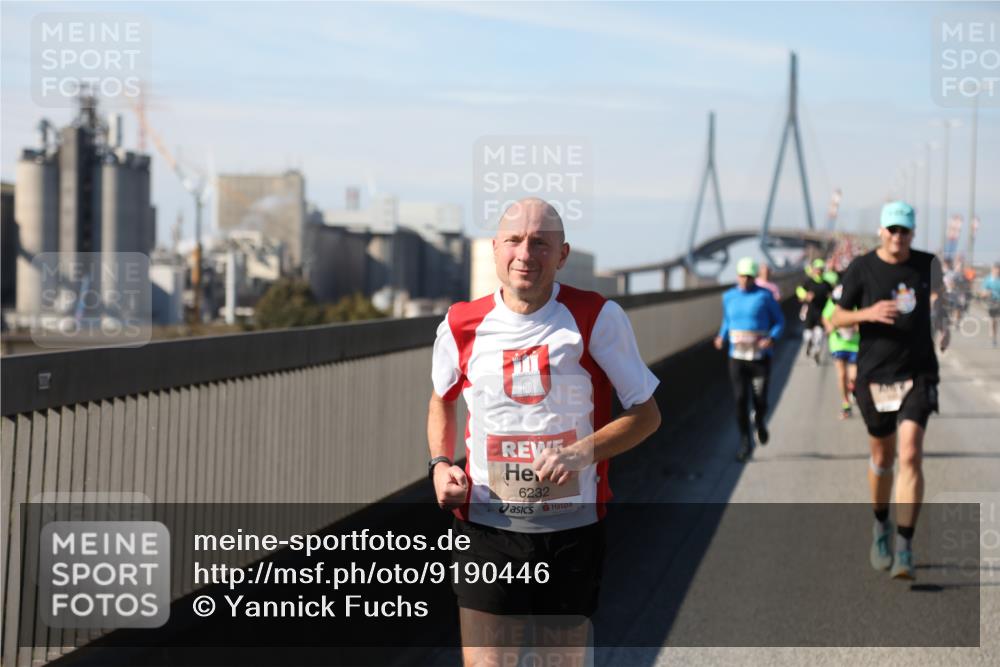 03.10.2025 - Köhlbrandbrückenlauf Yannick Fuchs http://msf.ph/oto/9190446 03.10.2025 11:50:36 Position 3 6232 meine-sportfotos.de