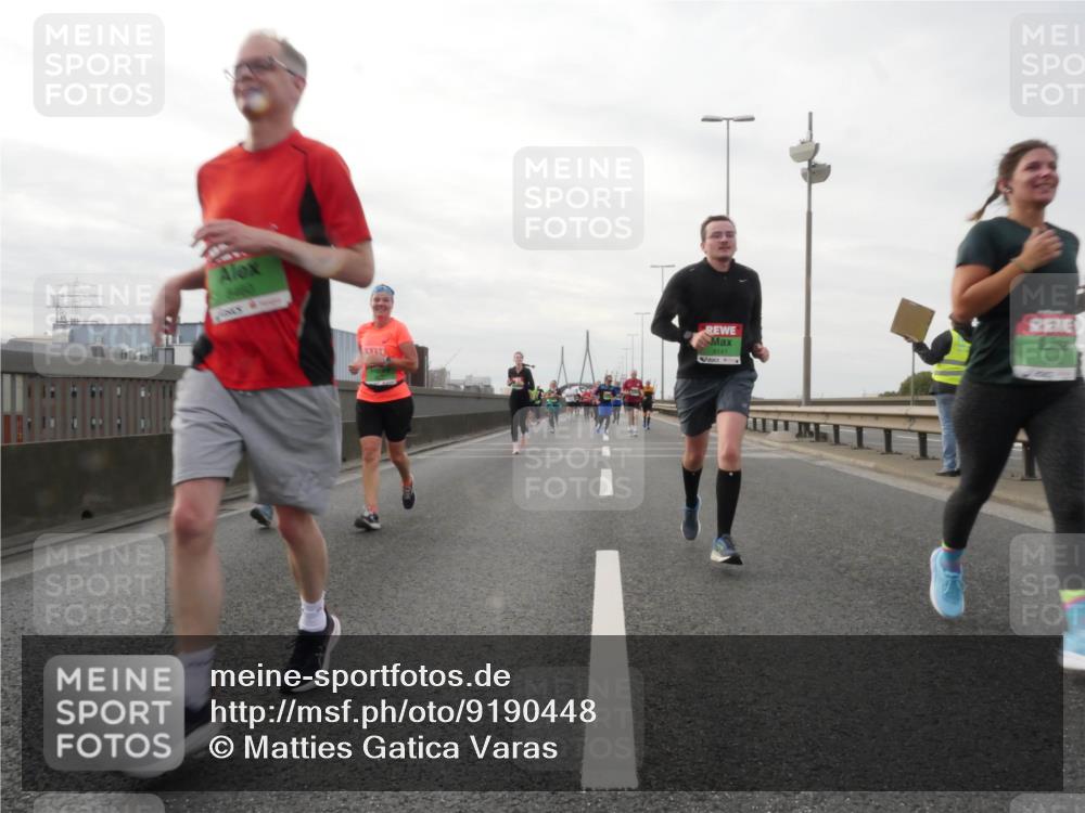 03.10.2025 - Köhlbrandbrückenlauf Matties Gatica Varas http://msf.ph/oto/9190448 03.10.2025 16:02:21 Position 3 8141, 440 meine-sportfotos.de