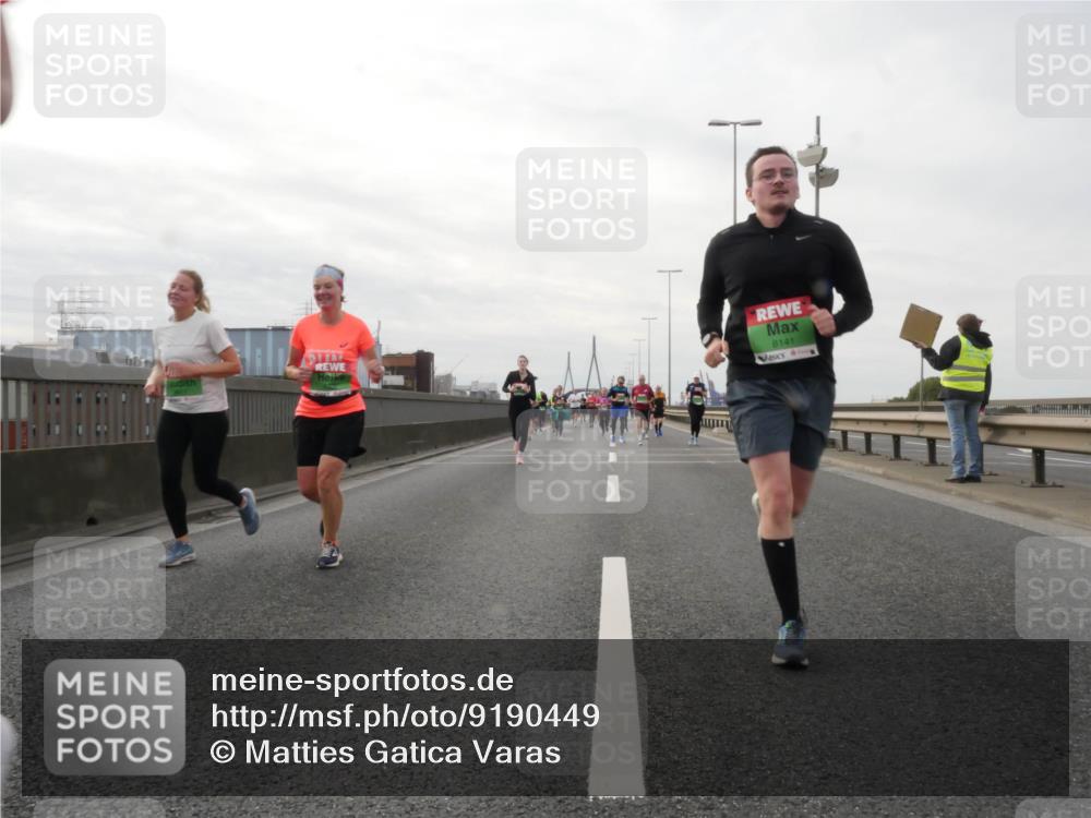 03.10.2025 - Köhlbrandbrückenlauf Matties Gatica Varas http://msf.ph/oto/9190449 03.10.2025 16:02:22 Position 3 8141 meine-sportfotos.de