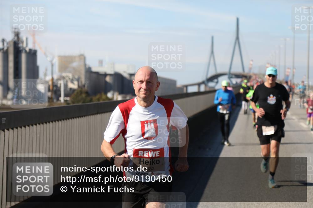 03.10.2025 - Köhlbrandbrückenlauf Yannick Fuchs http://msf.ph/oto/9190450 03.10.2025 11:50:36 Position 3 6232 meine-sportfotos.de