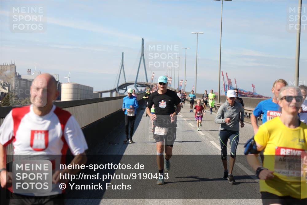 03.10.2025 - Köhlbrandbrückenlauf Yannick Fuchs http://msf.ph/oto/9190453 03.10.2025 11:50:36 Position 3 4357, 695 meine-sportfotos.de