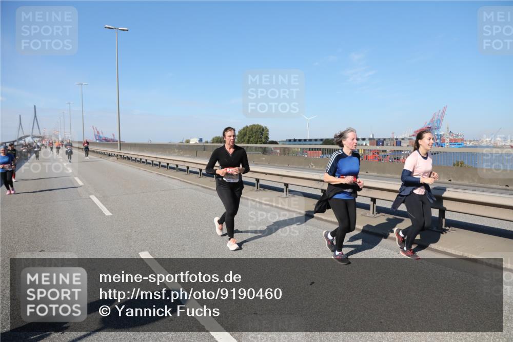 03.10.2025 - Köhlbrandbrückenlauf Yannick Fuchs http://msf.ph/oto/9190460 03.10.2025 12:10:23 Position 3  meine-sportfotos.de
