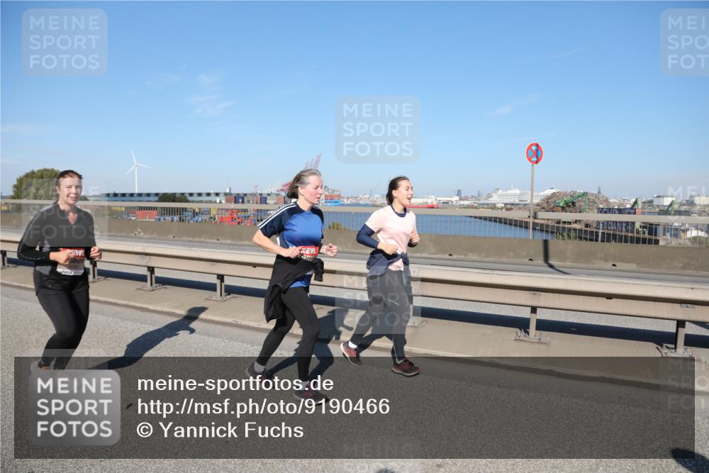 03.10.2025 - Köhlbrandbrückenlauf Yannick Fuchs http://msf.ph/oto/9190466 03.10.2025 12:10:23 Position 3  meine-sportfotos.de