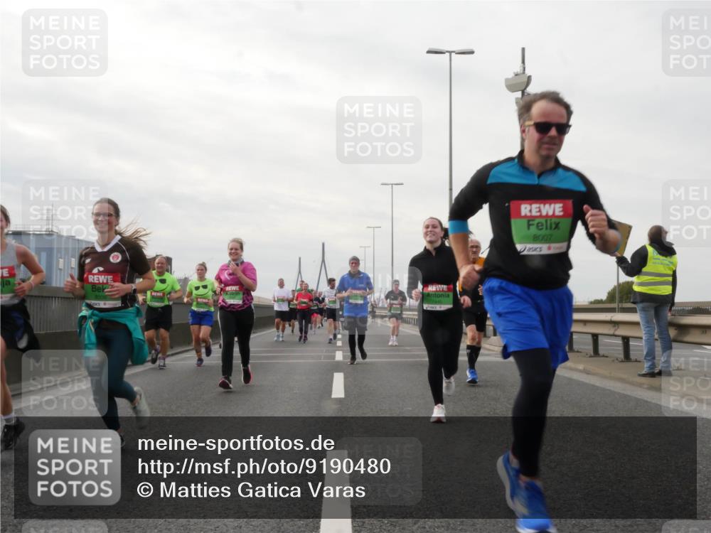 03.10.2025 - Köhlbrandbrückenlauf Matties Gatica Varas http://msf.ph/oto/9190480 03.10.2025 16:02:29 Position 3 8007 meine-sportfotos.de