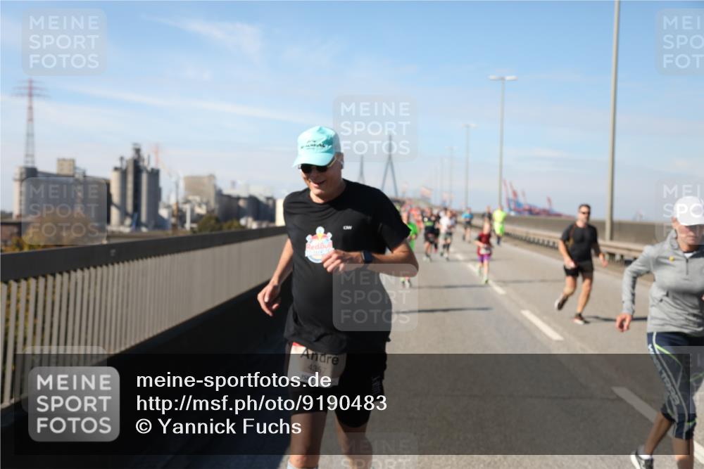 03.10.2025 - Köhlbrandbrückenlauf Yannick Fuchs http://msf.ph/oto/9190483 03.10.2025 11:50:38 Position 3 4357 meine-sportfotos.de