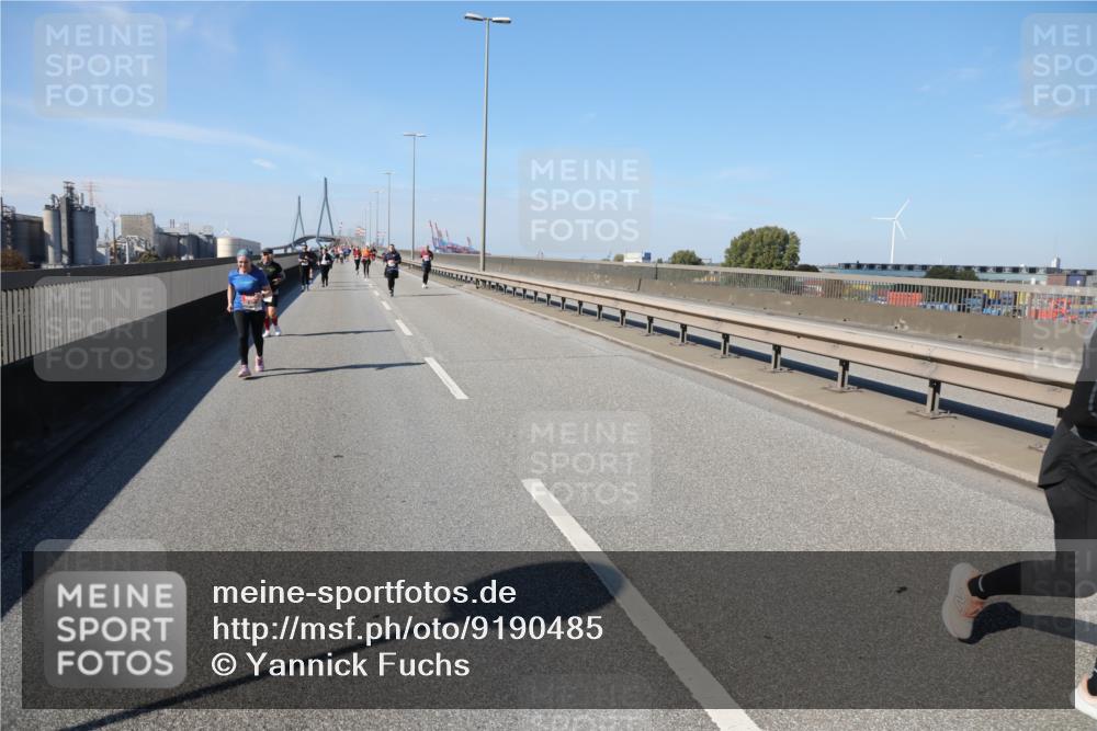 03.10.2025 - Köhlbrandbrückenlauf Yannick Fuchs http://msf.ph/oto/9190485 03.10.2025 12:10:24 Position 3  meine-sportfotos.de