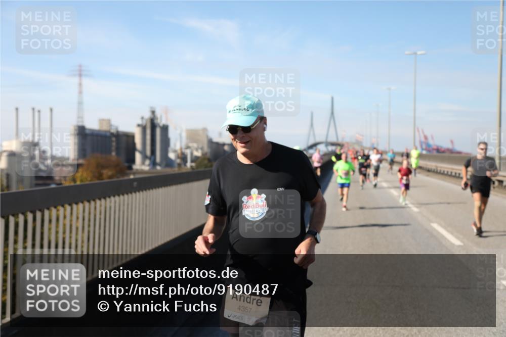 03.10.2025 - Köhlbrandbrückenlauf Yannick Fuchs http://msf.ph/oto/9190487 03.10.2025 11:50:38 Position 3 4357 meine-sportfotos.de