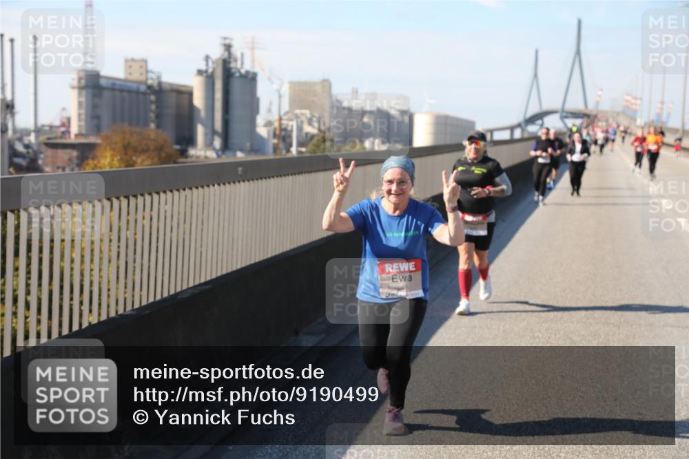 03.10.2025 - Köhlbrandbrückenlauf Yannick Fuchs http://msf.ph/oto/9190499 03.10.2025 12:10:25 Position 3 6265 meine-sportfotos.de