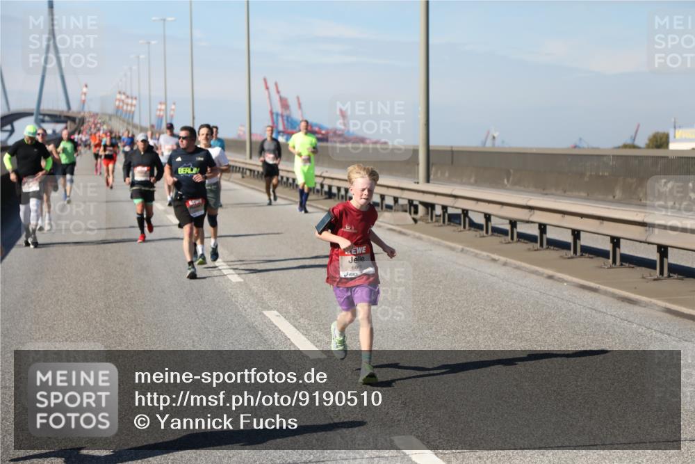 03.10.2025 - Köhlbrandbrückenlauf Yannick Fuchs http://msf.ph/oto/9190510 03.10.2025 11:50:41 Position 3 605 meine-sportfotos.de