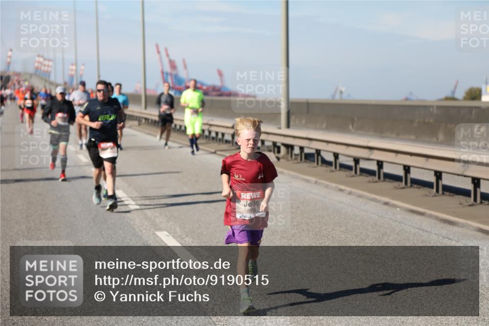03.10.2025 - Köhlbrandbrückenlauf Yannick Fuchs http://msf.ph/oto/9190515 03.10.2025 11:50:41 Position 3 6056 meine-sportfotos.de