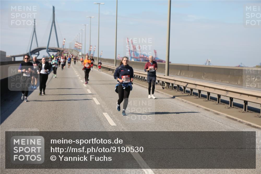 03.10.2025 - Köhlbrandbrückenlauf Yannick Fuchs http://msf.ph/oto/9190530 03.10.2025 12:10:27 Position 3  meine-sportfotos.de