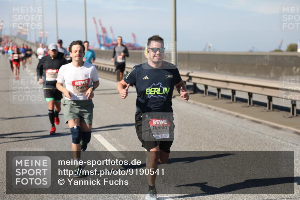 03.10.2025 - Köhlbrandbrückenlauf Yannick Fuchs http://msf.ph/oto/9190541 03.10.2025 11:50:44 Position 3 4405, 50, 6459 meine-sportfotos.de