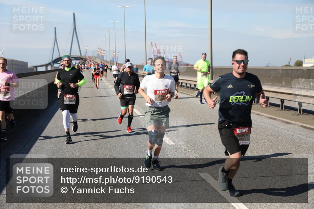 03.10.2025 - Köhlbrandbrückenlauf Yannick Fuchs http://msf.ph/oto/9190543 03.10.2025 11:50:44 Position 3 6459 meine-sportfotos.de