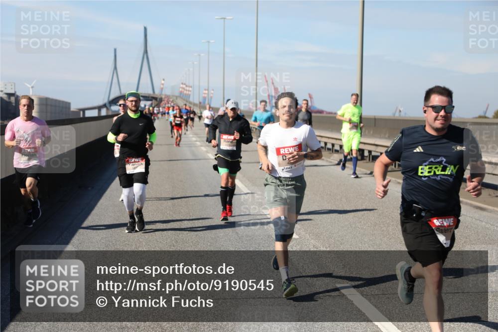 03.10.2025 - Köhlbrandbrückenlauf Yannick Fuchs http://msf.ph/oto/9190545 03.10.2025 11:50:45 Position 3  meine-sportfotos.de