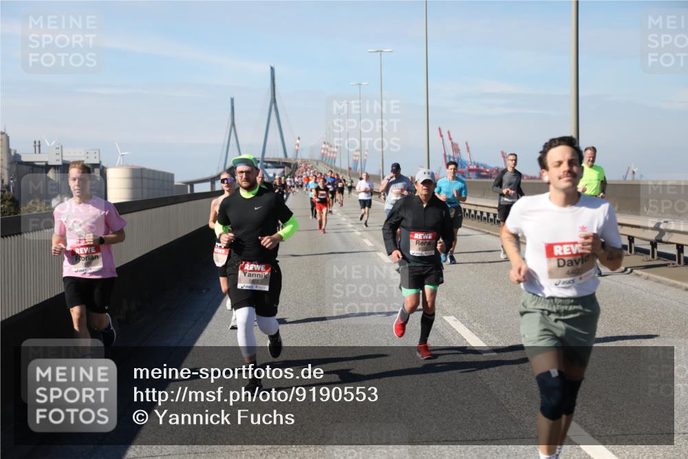 03.10.2025 - Köhlbrandbrückenlauf Yannick Fuchs http://msf.ph/oto/9190553 03.10.2025 11:50:45 Position 3 4405 meine-sportfotos.de