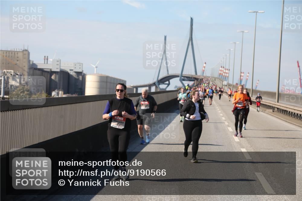 03.10.2025 - Köhlbrandbrückenlauf Yannick Fuchs http://msf.ph/oto/9190566 03.10.2025 12:10:30 Position 3  meine-sportfotos.de