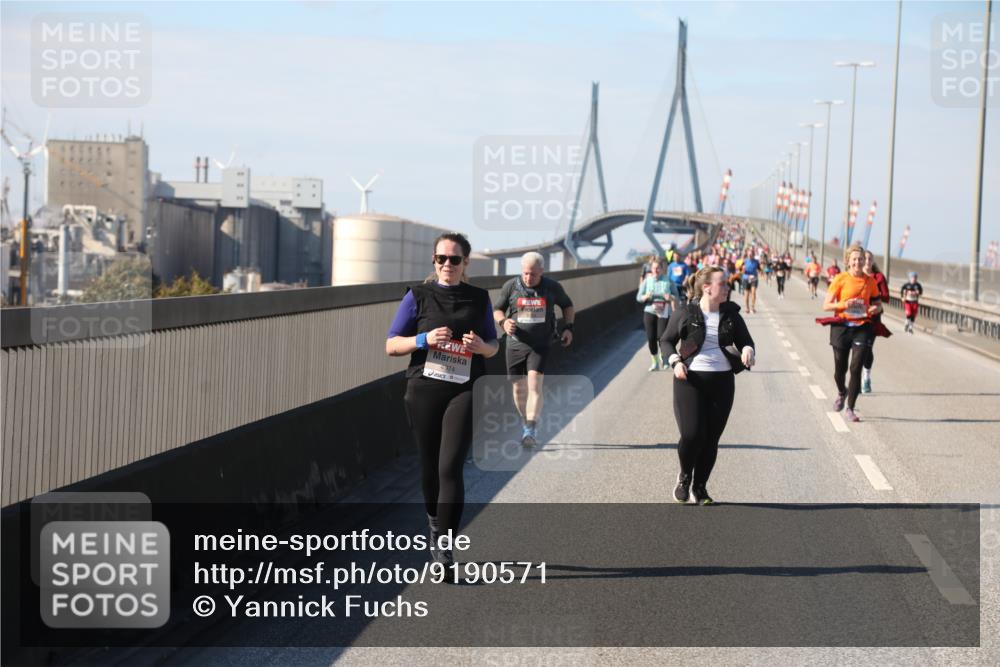 03.10.2025 - Köhlbrandbrückenlauf Yannick Fuchs http://msf.ph/oto/9190571 03.10.2025 12:10:30 Position 3 4974 meine-sportfotos.de