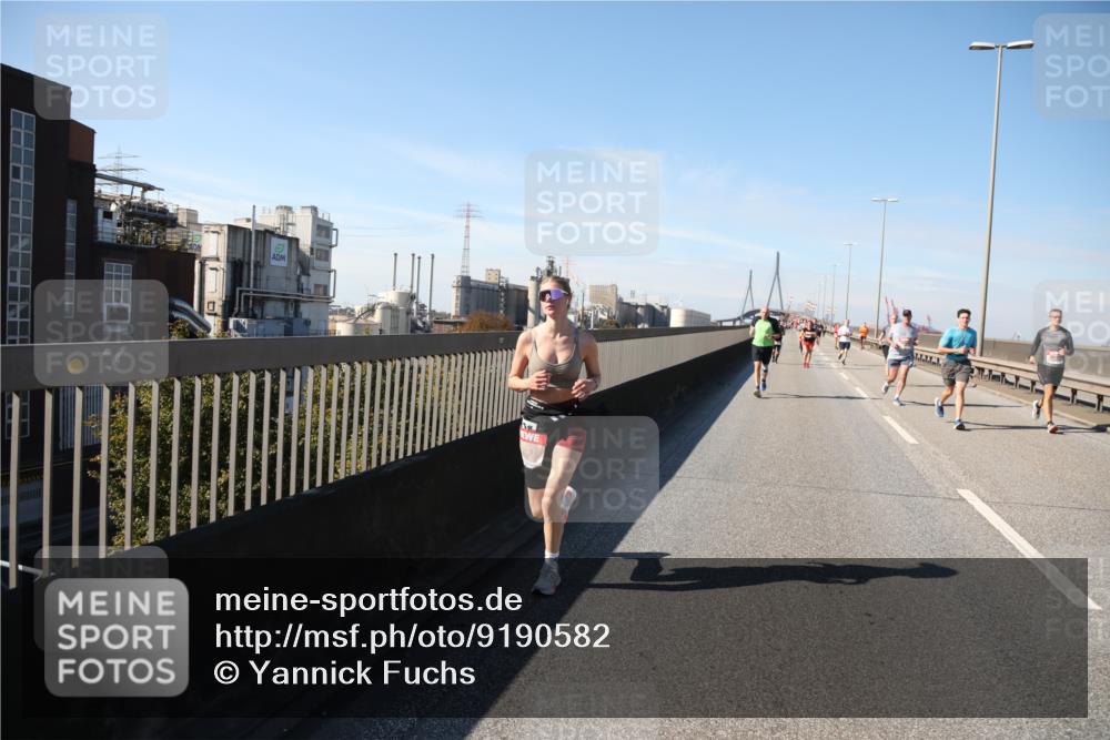 03.10.2025 - Köhlbrandbrückenlauf Yannick Fuchs http://msf.ph/oto/9190582 03.10.2025 11:50:48 Position 3  meine-sportfotos.de