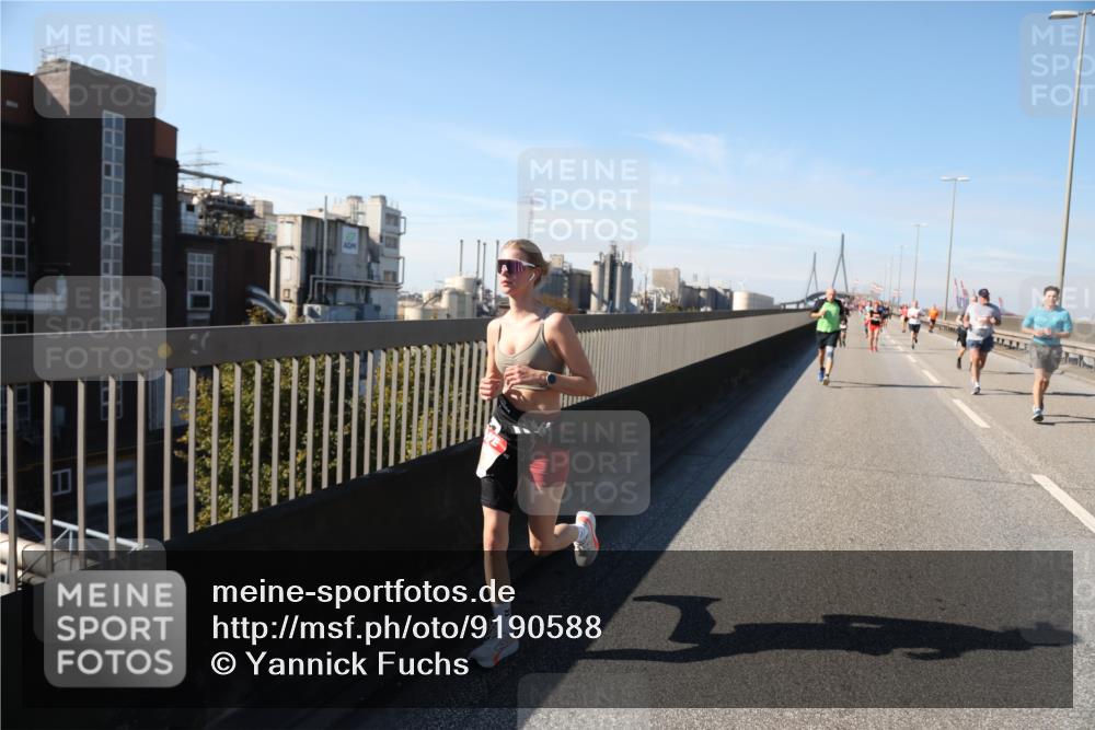 03.10.2025 - Köhlbrandbrückenlauf Yannick Fuchs http://msf.ph/oto/9190588 03.10.2025 11:50:48 Position 3  meine-sportfotos.de