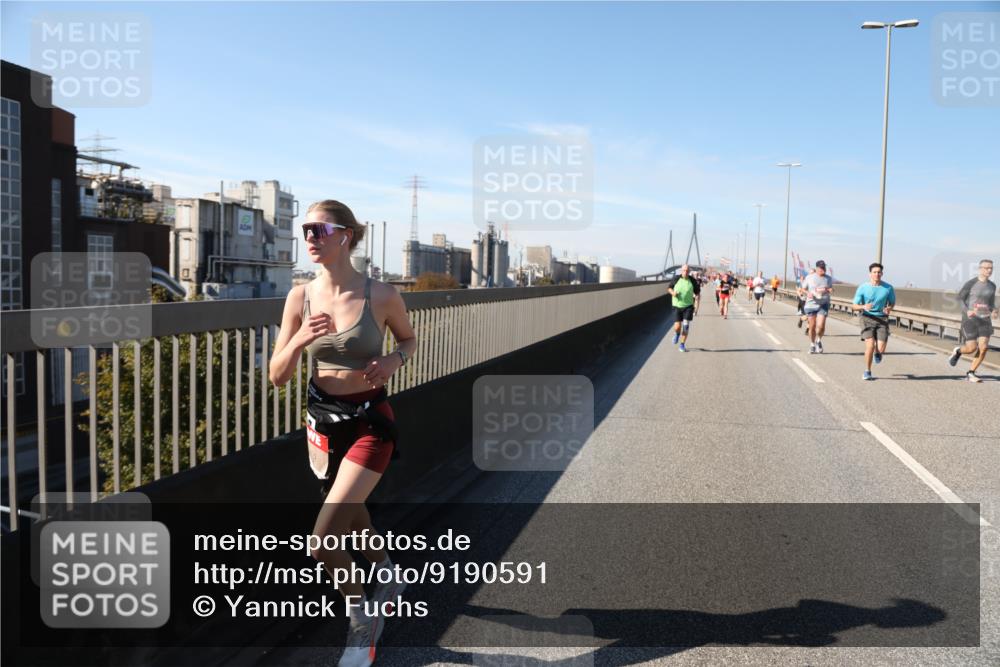 03.10.2025 - Köhlbrandbrückenlauf Yannick Fuchs http://msf.ph/oto/9190591 03.10.2025 11:50:49 Position 3  meine-sportfotos.de