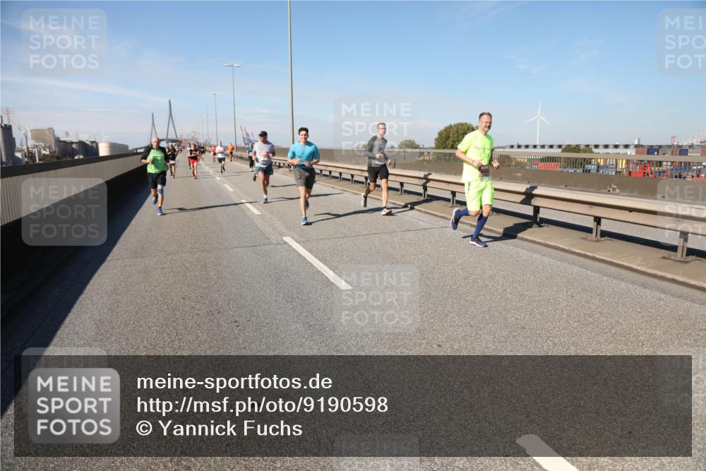03.10.2025 - Köhlbrandbrückenlauf Yannick Fuchs http://msf.ph/oto/9190598 03.10.2025 11:50:49 Position 3  meine-sportfotos.de