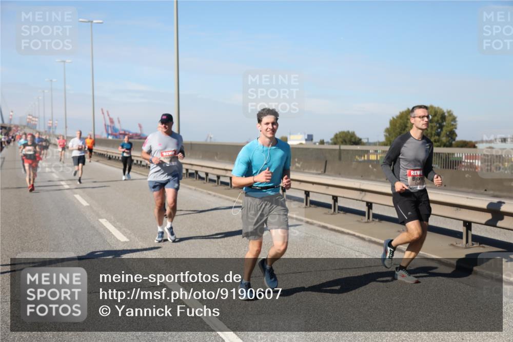 03.10.2025 - Köhlbrandbrückenlauf Yannick Fuchs http://msf.ph/oto/9190607 03.10.2025 11:50:50 Position 3  meine-sportfotos.de