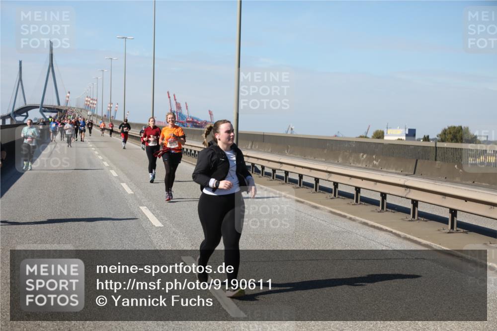 03.10.2025 - Köhlbrandbrückenlauf Yannick Fuchs http://msf.ph/oto/9190611 03.10.2025 12:10:34 Position 3  meine-sportfotos.de