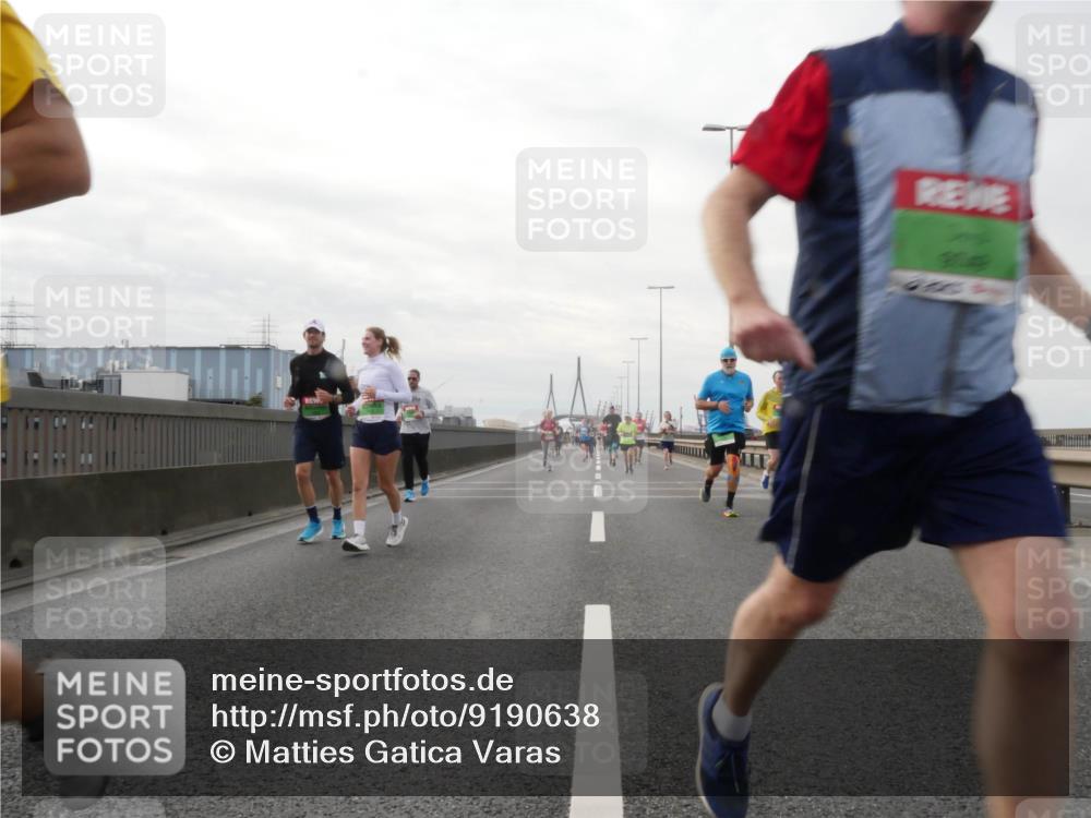 03.10.2025 - Köhlbrandbrückenlauf Matties Gatica Varas http://msf.ph/oto/9190638 03.10.2025 16:03:04 Position 3  meine-sportfotos.de