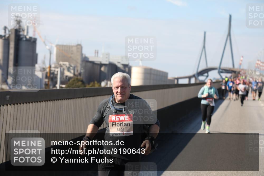 03.10.2025 - Köhlbrandbrückenlauf Yannick Fuchs http://msf.ph/oto/9190643 03.10.2025 12:10:37 Position 3 6104 meine-sportfotos.de