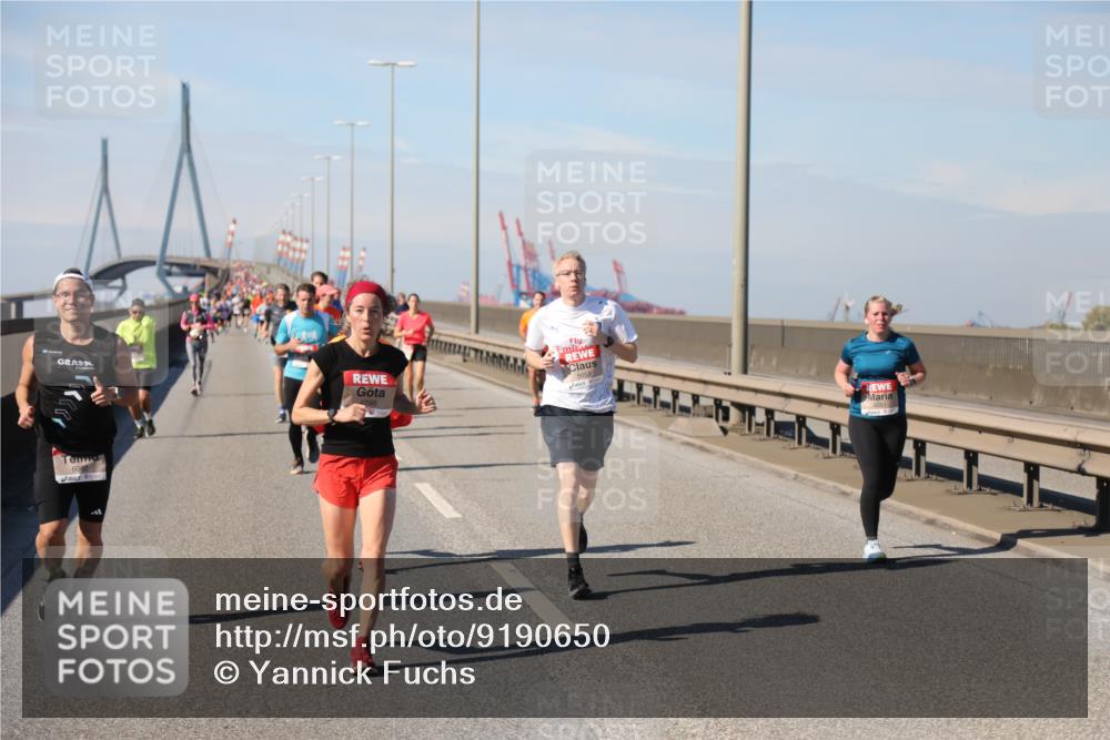 03.10.2025 - Köhlbrandbrückenlauf Yannick Fuchs http://msf.ph/oto/9190650 03.10.2025 11:50:54 Position 3 5953 meine-sportfotos.de