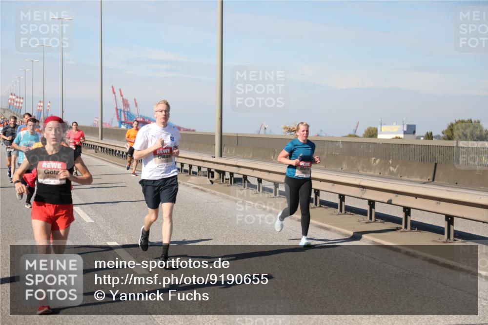 03.10.2025 - Köhlbrandbrückenlauf Yannick Fuchs http://msf.ph/oto/9190655 03.10.2025 11:50:54 Position 3 4298, 5953 meine-sportfotos.de