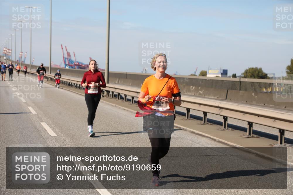 03.10.2025 - Köhlbrandbrückenlauf Yannick Fuchs http://msf.ph/oto/9190659 03.10.2025 12:10:38 Position 3 5808 meine-sportfotos.de