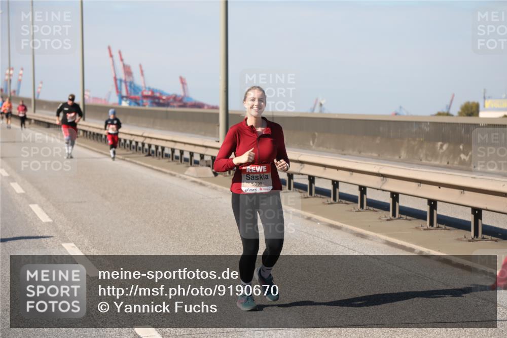 03.10.2025 - Köhlbrandbrückenlauf Yannick Fuchs http://msf.ph/oto/9190670 03.10.2025 12:10:39 Position 3 1, 5390 meine-sportfotos.de