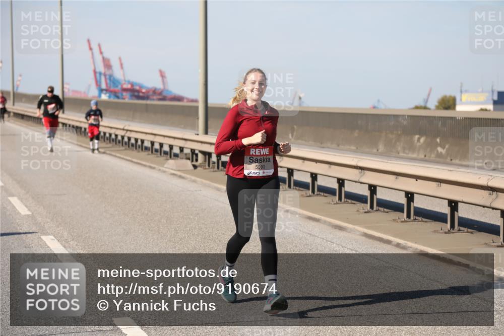 03.10.2025 - Köhlbrandbrückenlauf Yannick Fuchs http://msf.ph/oto/9190674 03.10.2025 12:10:39 Position 3 5390 meine-sportfotos.de