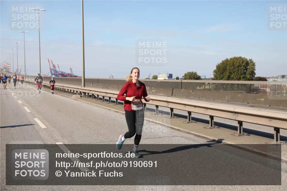 03.10.2025 - Köhlbrandbrückenlauf Yannick Fuchs http://msf.ph/oto/9190691 03.10.2025 12:10:40 Position 3 5390 meine-sportfotos.de