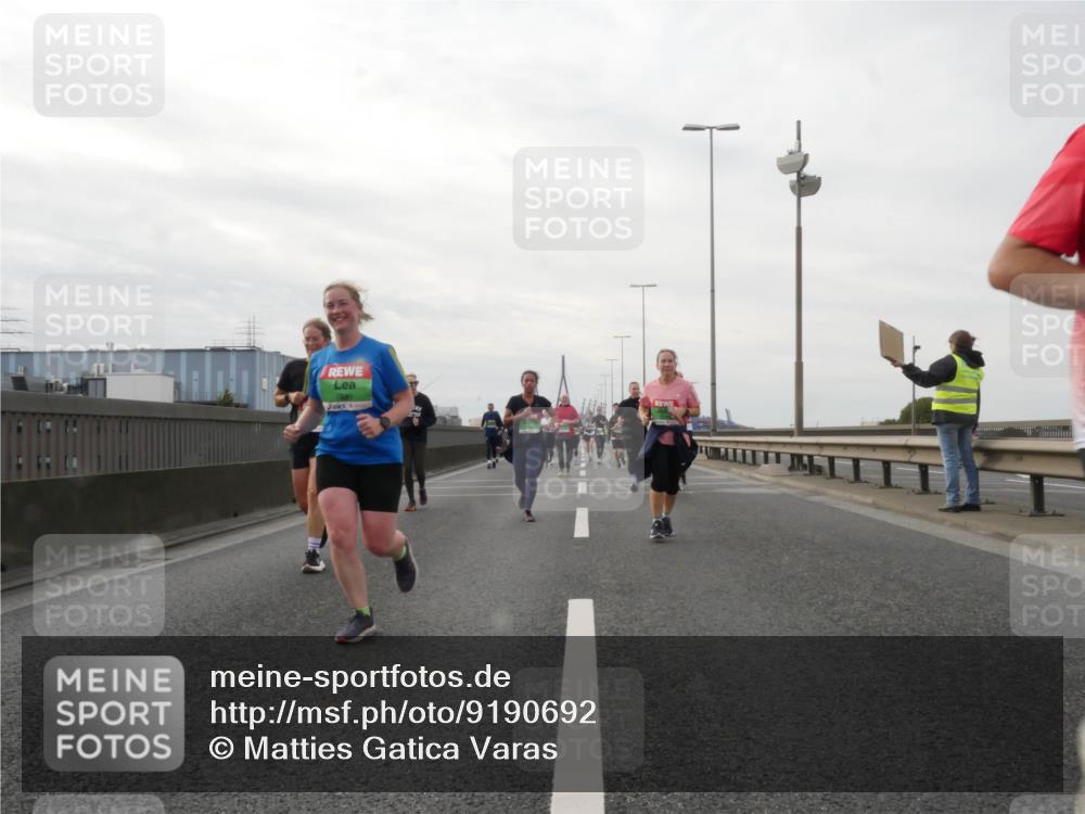 03.10.2025 - Köhlbrandbrückenlauf Matties Gatica Varas http://msf.ph/oto/9190692 03.10.2025 16:03:16 Position 3 7840 meine-sportfotos.de