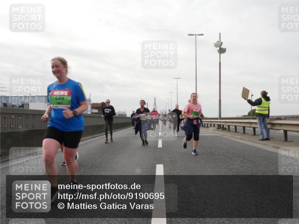 03.10.2025 - Köhlbrandbrückenlauf Matties Gatica Varas http://msf.ph/oto/9190695 03.10.2025 16:03:16 Position 3  meine-sportfotos.de