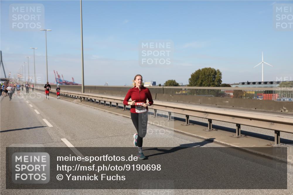 03.10.2025 - Köhlbrandbrückenlauf Yannick Fuchs http://msf.ph/oto/9190698 03.10.2025 12:10:40 Position 3  meine-sportfotos.de