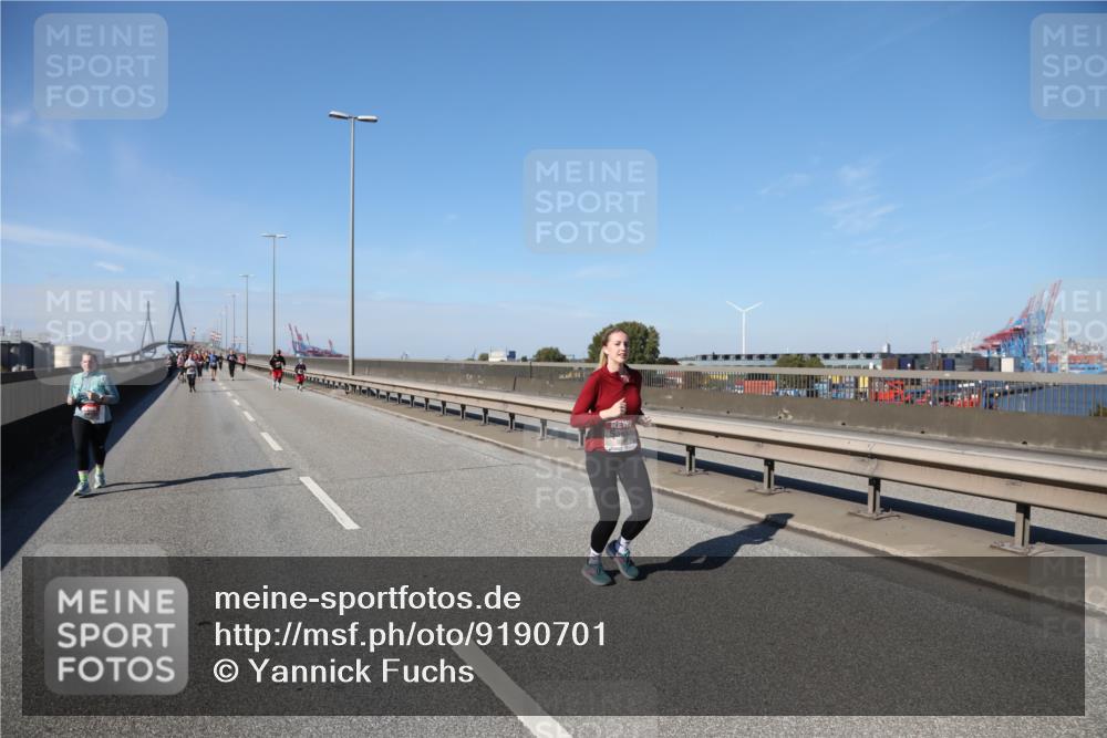 03.10.2025 - Köhlbrandbrückenlauf Yannick Fuchs http://msf.ph/oto/9190701 03.10.2025 12:10:41 Position 3  meine-sportfotos.de